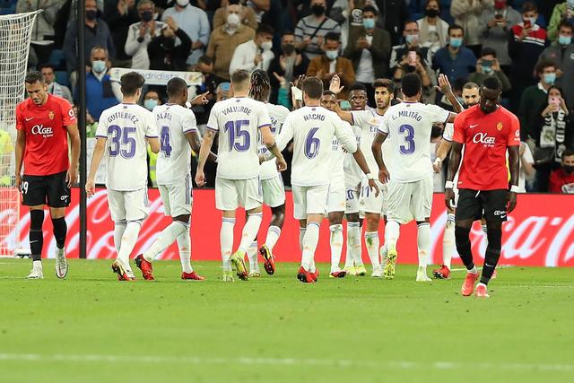 哈特20+19+10尼克斯大胜76人 步行者力克雷霆