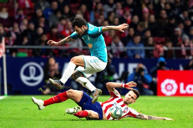 恩比德复出76人险胜雷霆 雄鹿爆冷不敌奇才