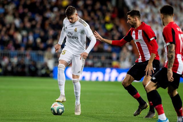 莱万本赛季18场20球 连续14个赛季进球20+