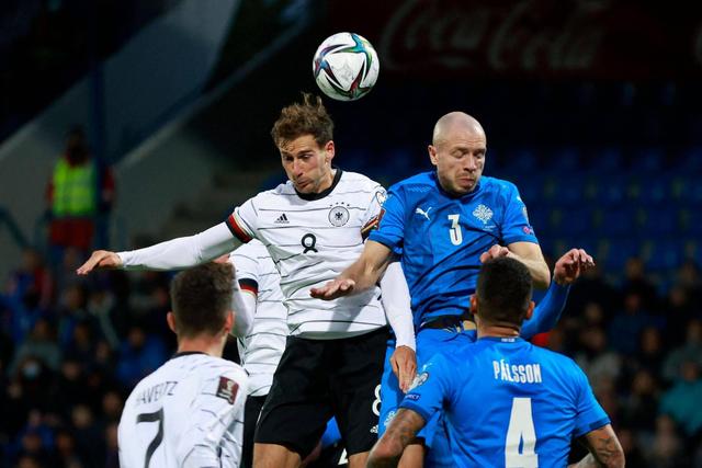 詹姆斯29+8里夫斯38分 浓眉缺阵湖人险胜篮网